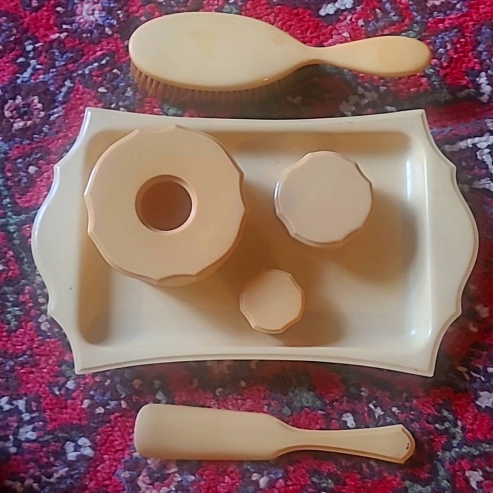 Celluloid  bakelite dresser set